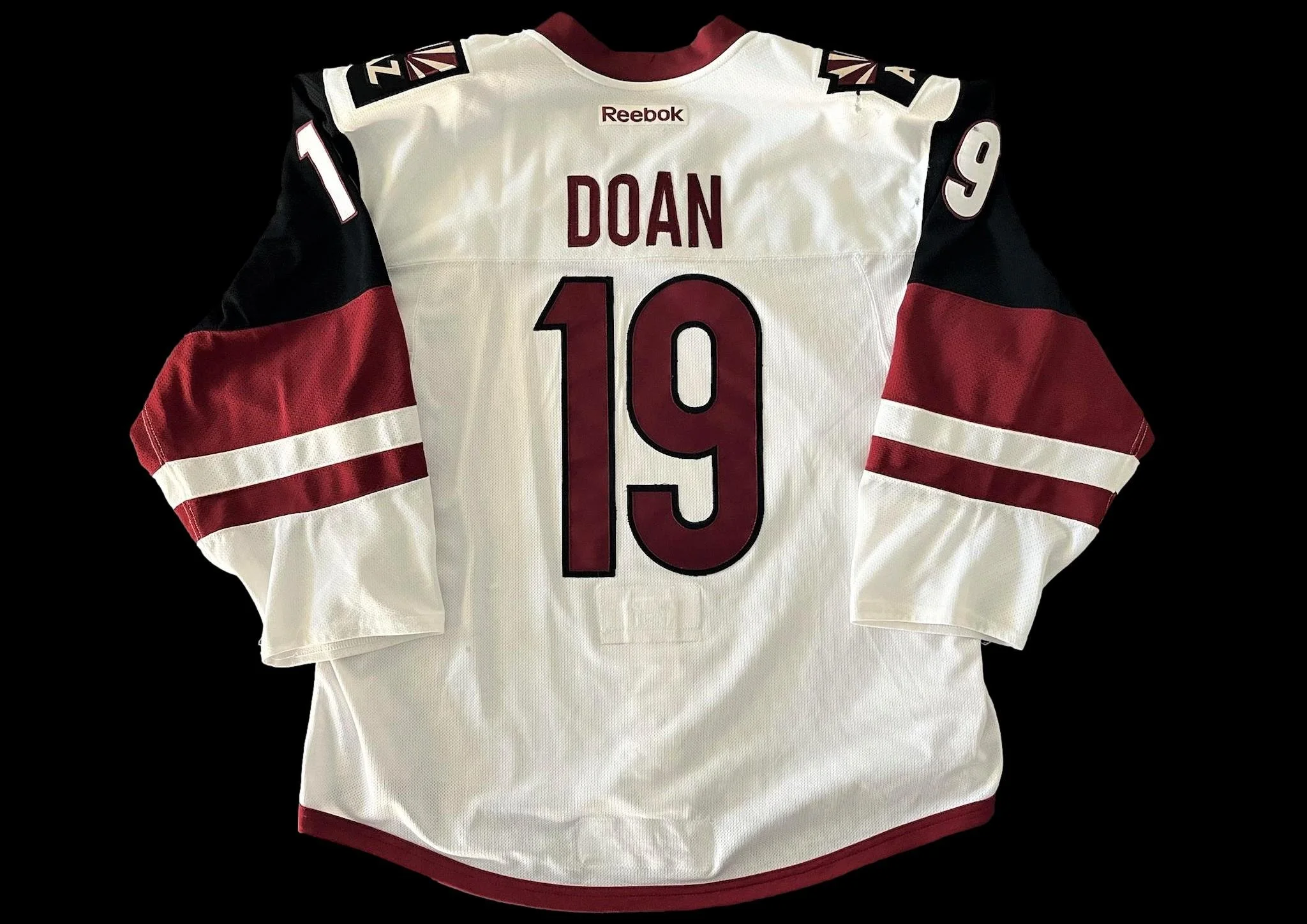 Shane Doan 2015 2016 Arizona Coyotes White Set 1 Game Worn Jersey
